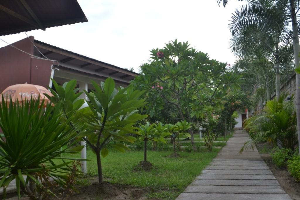 Kiayazo Hotel Gili Trawangan Luaran gambar