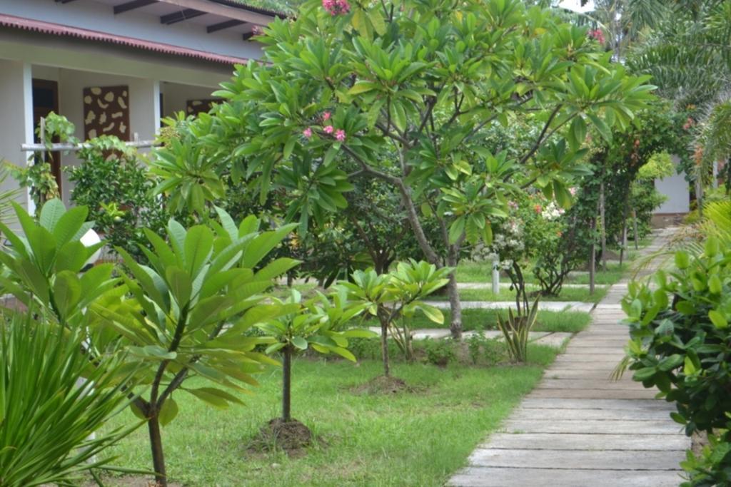 Kiayazo Hotel Gili Trawangan Luaran gambar